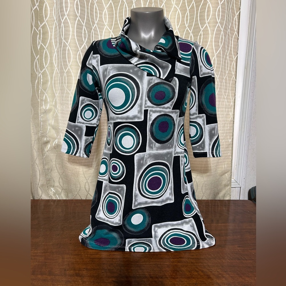 Papillon Blanc Black and Teal Geometric Mini Dress
